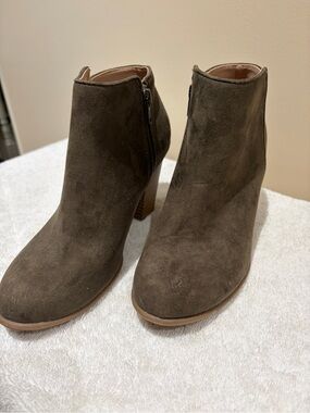 Old Navy Olive Brown Suede Ankle Booties with Stacked Heel